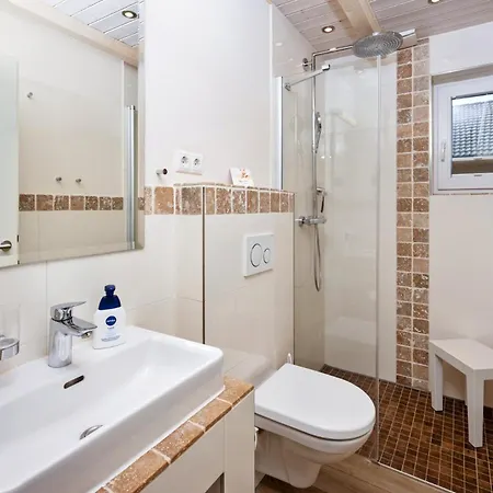 Luxuswellnesshaus Buhne 펜션 블리에스도르프
